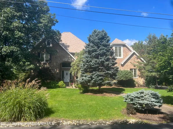 1261 December Dr, Scranton, PA 18505