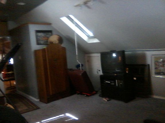 5th image of 442 Oakley Ave