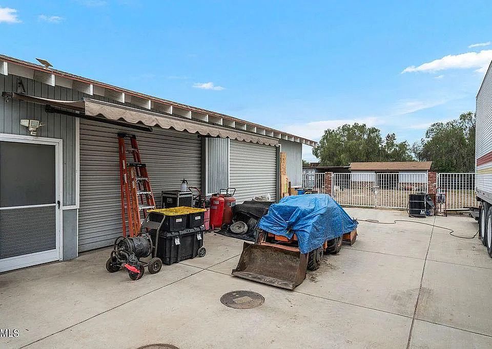 1st image of 10187 Stonehurst Ave