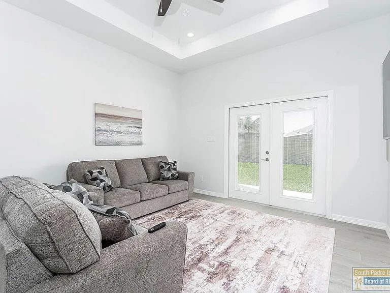 18 N Bay Hill Dr — Photo 6