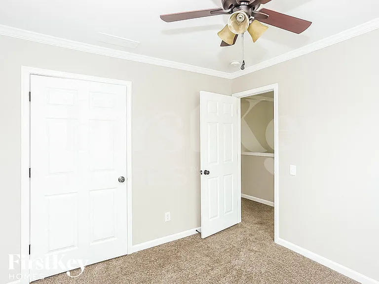 4419 Hunter Ct — Photo 9