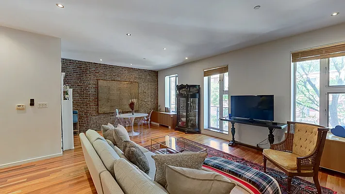 Rented by LG Fairmont Group | media 18