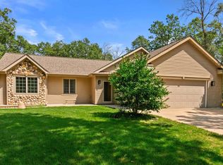 1190 Arrowhead Trl, Nekoosa, WI 54457