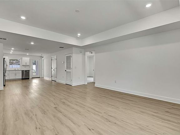 5th image of 3465 Jason Rd