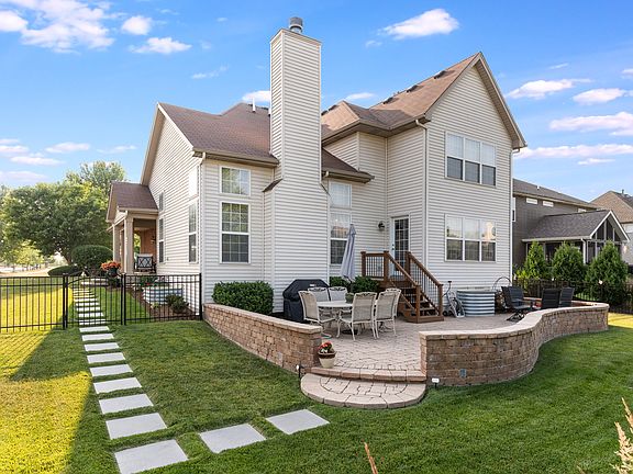 3rd image of 1528 Hearthstone Ln