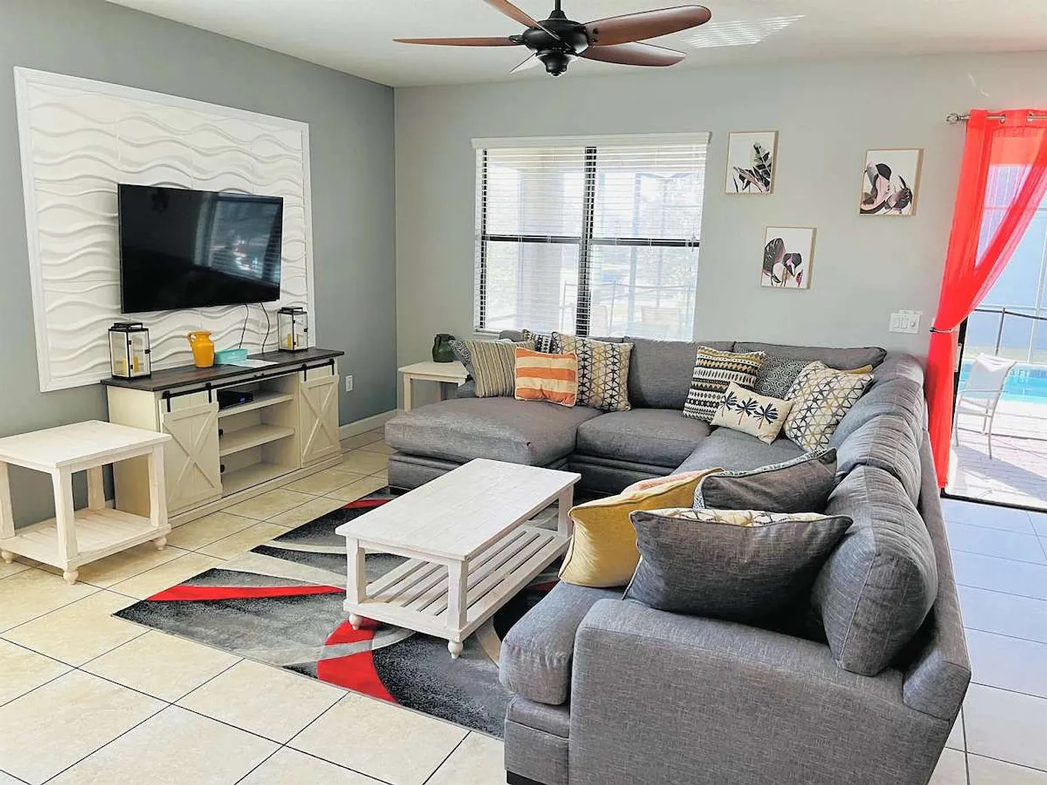 9 bed, 5.0 bath, 3907 sqft, $9,399 — Photo 3