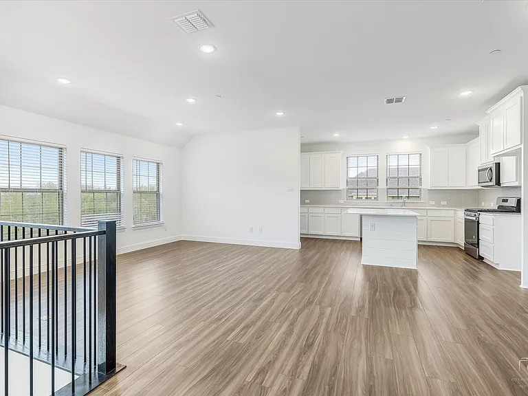 7211 Panicum Dr — Photo 13