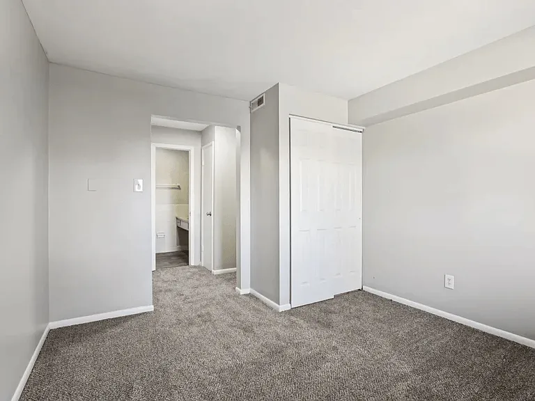 Brookwood Apartments — Photo 22