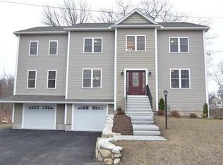 22 Harriett Ave, Burlington, MA 01803