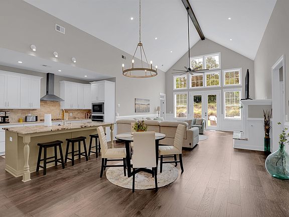 5th image of 10 Sag Harbor Dr