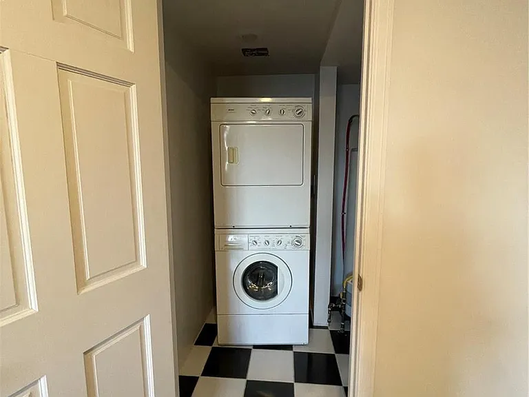 3452 N Lipan St — Photo 3