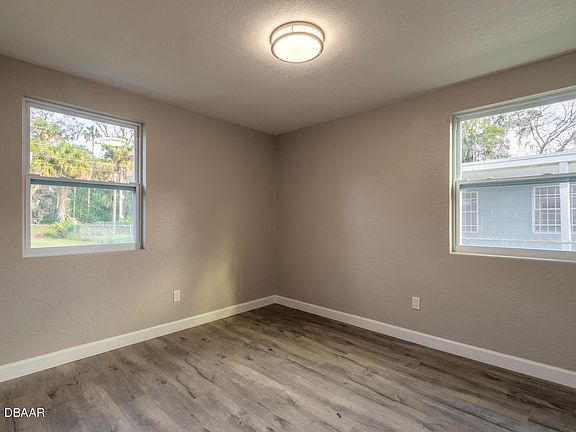 5th image of 122 Mason Park Dr