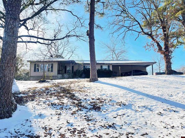 64 Oak St, Calico Rock, AR 72519