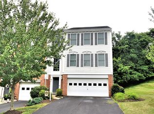 617 Hunting Creek Rd, Canonsburg, PA 15317