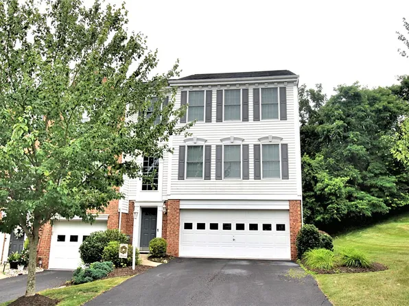 617 Hunting Creek Rd, Canonsburg, PA 15317