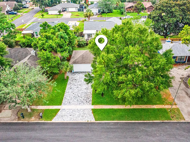 349 Primrose Cir — Photo 39