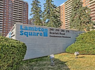 240 Scarlett Rd #613, Toronto, ON M6N4X4