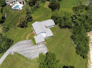 11327 Clayton Rd, Saint Louis, MO 63131