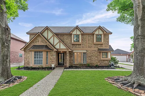 110 Shadow Wood Dr Photo 1