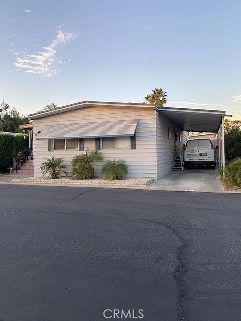 1st image of 1155 S Riverside Ave Space 10
