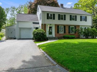 7 Kinnicutt Rd, Worcester, MA 01602