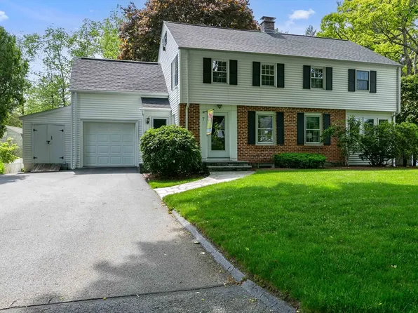 7 Kinnicutt Rd, Worcester, MA 01602