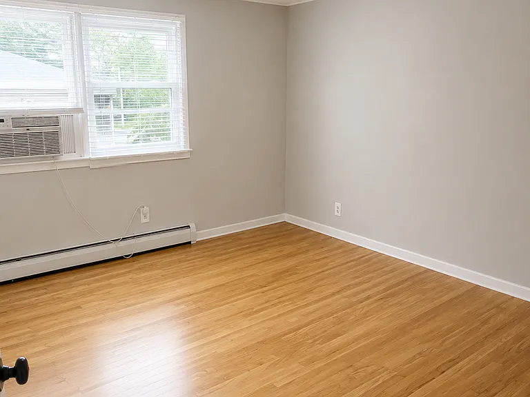 45-55 Haines Ave #29-35 — Photo 10