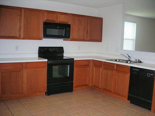 5th image of 1524 Camden Way