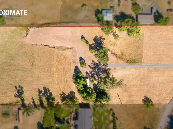 806 Genesee Ave, Genesee, ID 83832