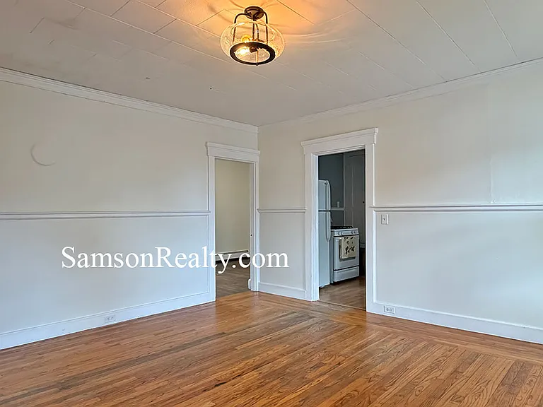 410 Thames St #2 — Photo 9