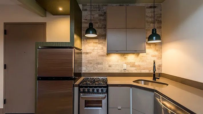 Rented by Nooklyn NYC LLC | media 25