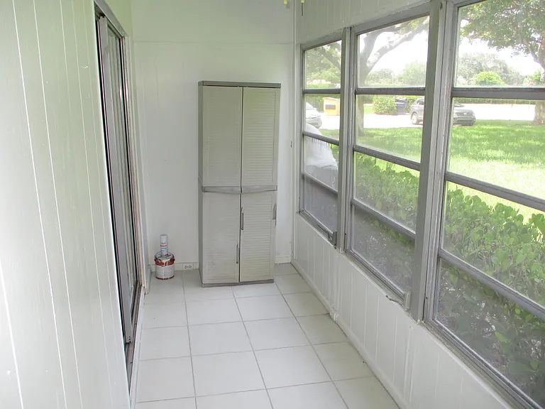 506 Mansfield Dr #M — Photo 26