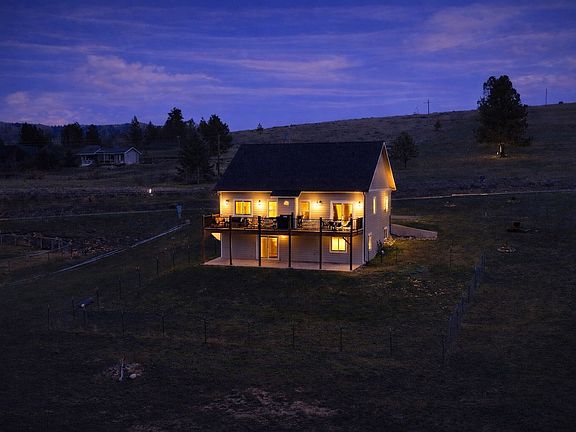 2nd image of 845 Cochise Way