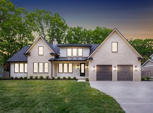 2355 Farleigh Rd, Columbus, OH 43221