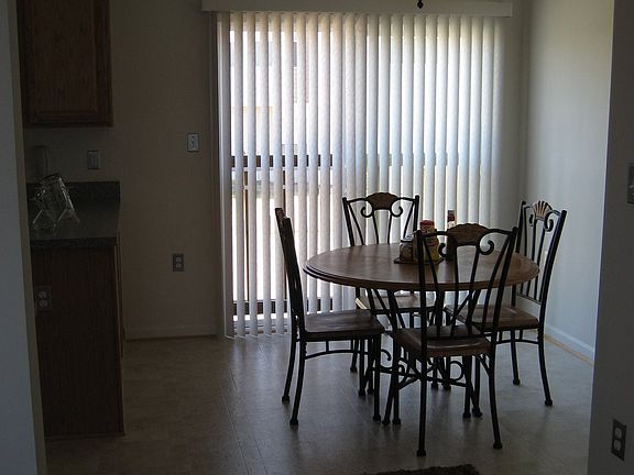 3rd image of 1069 Lake Pelham Dr