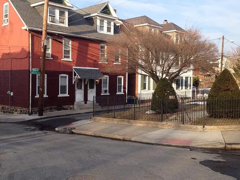 432 Birkel Ave — Photo 8