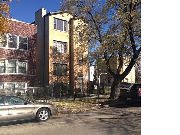 2nd image of 4206 W Van Buren St APT 3