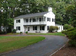 1 E Glenbrooke Cir, Henrico, VA 23229