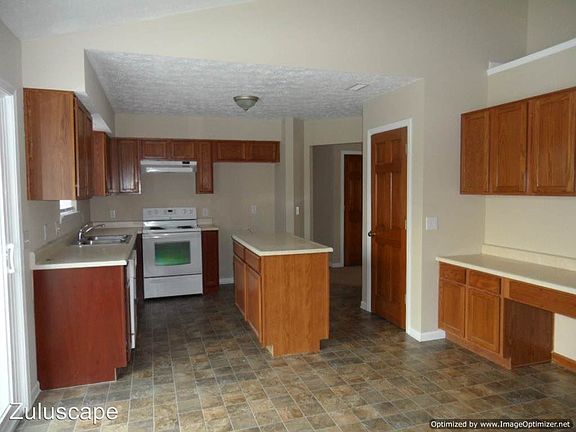 2nd image of 6042 Tybalt Cir