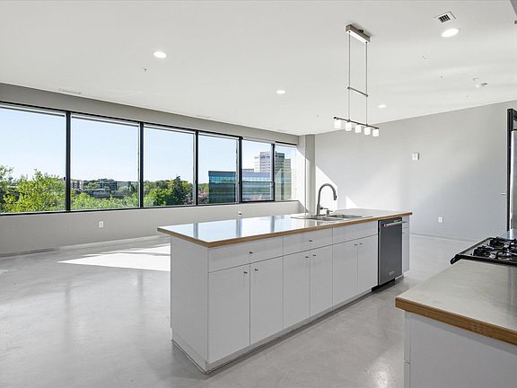 5th image of 5601 Smetana Dr Unit 407