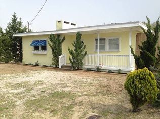 305 W 3rd St, Kill Devil Hills, NC 27948