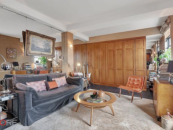 3rd image of 145 W 86th St #Phc