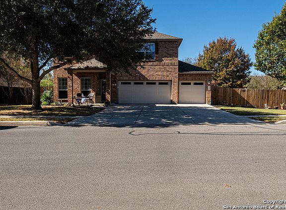3rd image of 133 Town Creek Way