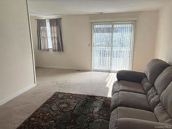 3rd image of 302 Commons Way #E