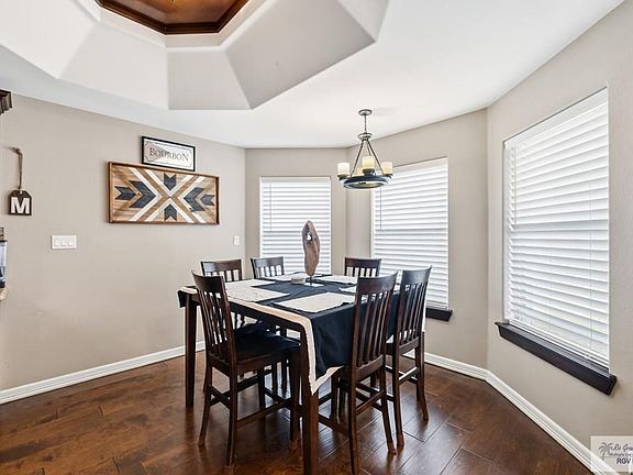 5th image of 217 Chico Blvd