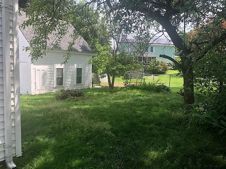 158 S Pleasant St #2 — Photo 9