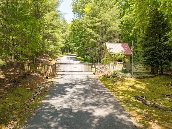 4th image of 32 Oceola Dr
