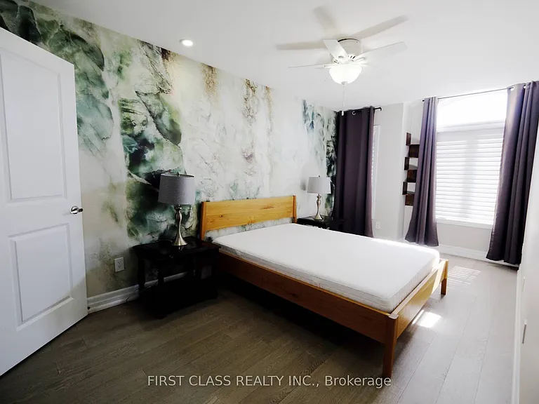 11 Claudview St — Photo 14