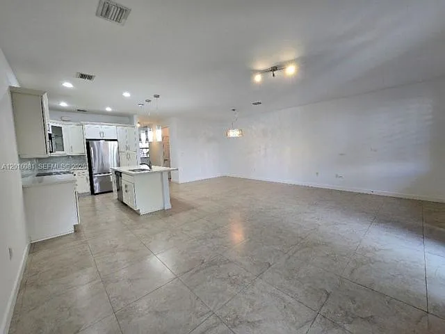 5810 NW 104th Path — Photo 13