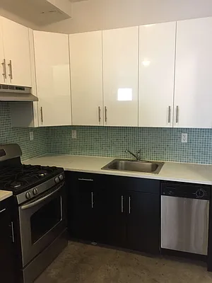 Rented by Flatiron Real Estate Advisors LLC | media 26